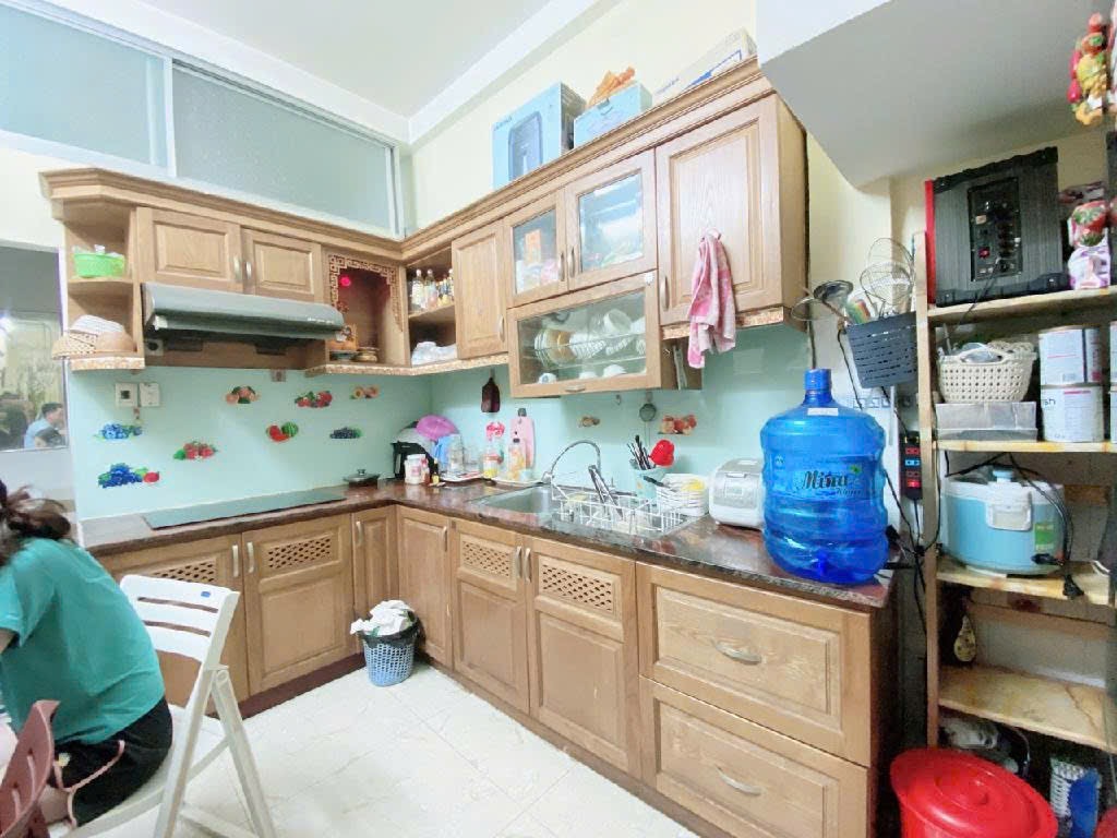 Nhà Mới Chính Chủ - 39M2 , 4 Tầng Đúc Với 4PN,3WC - Tô Hiến Thành  - Q1 - Ảnh 2