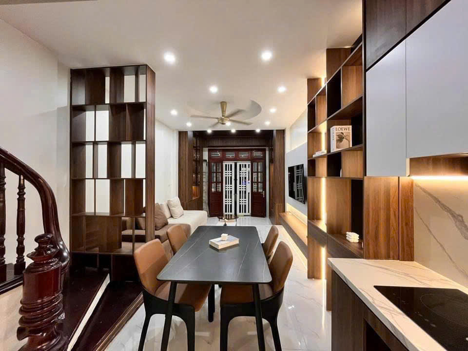 NHÀ ĐẸP FULL NỘI THẤT VĂN QUÁN HÀ ĐÔNG - 34M 5 TẦNG 3 NGỦ MÀ GIÁ CHỈ HƠN 6 TỶ XÍU - Ảnh 2