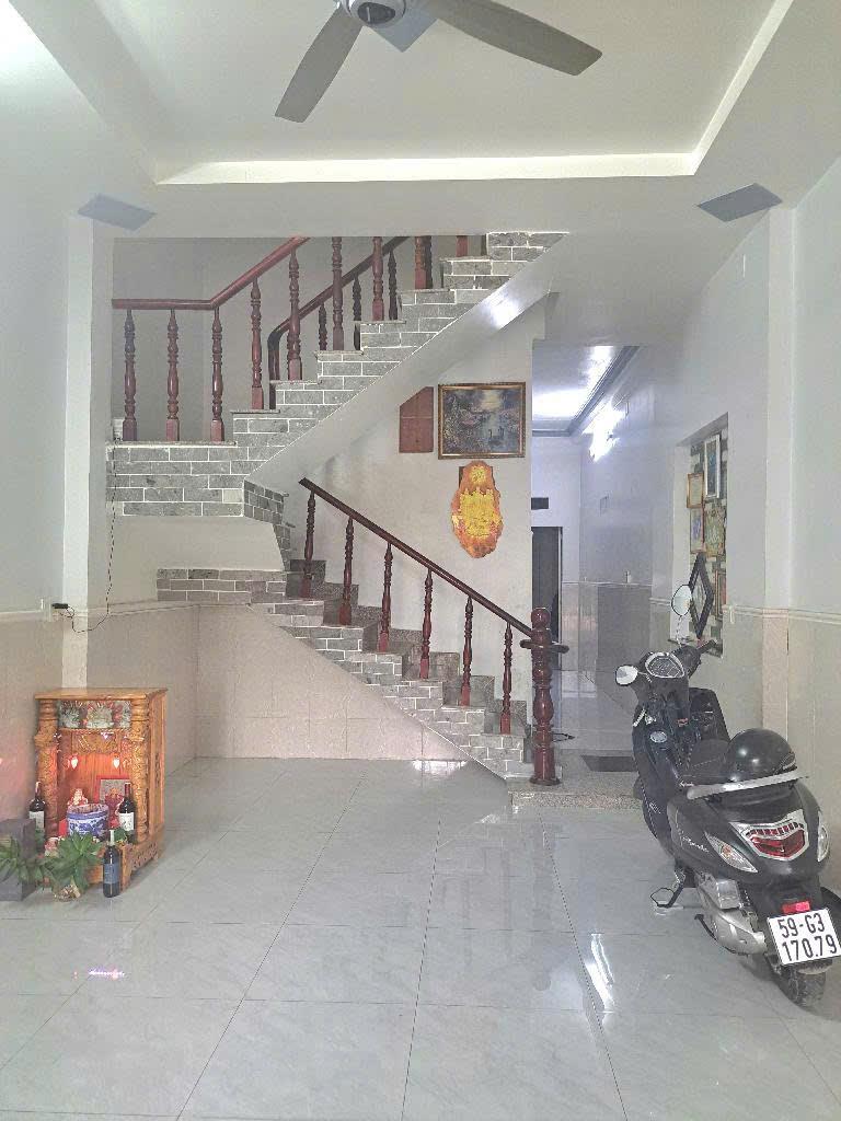 BÁN NHÀ 3 TẦNG MẶT TIỀN TÂN THỚI HIỆP 13 QUẬN 12, 4 X 18M, NHỈNH 5 TỶ - Ảnh chính