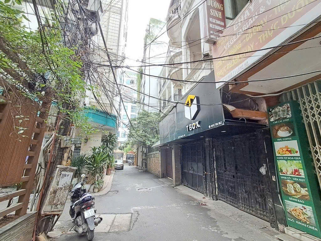 LÁNG HẠ 57M 5 TẦNG PHÂN LÔ - Ô TÔ TRÁNH - 50M RA PHỐ, GẦN MẶT HỒ - THÔNG TỨ TUNG - Ô CHỜ THANG MÁY - Ảnh chính