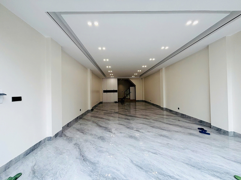 Chính chủ bán 73m2 nhà 6 tầng ngay cạnh phố Nông Vụ, Phúc Lợi. Đường phân lô bàn cờ, tiện ích nhiều - Ảnh 2