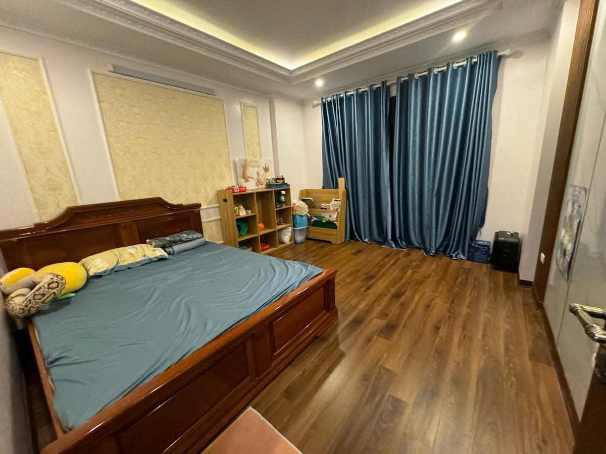 NHÀ PHÂN LÔ - CẦU GIẤY - Ô TÔ - THANG MÁY -KINH DOANH - VĂN PHÒNG - 40m - 5 Tầng - 12 tỉ. - Ảnh 2