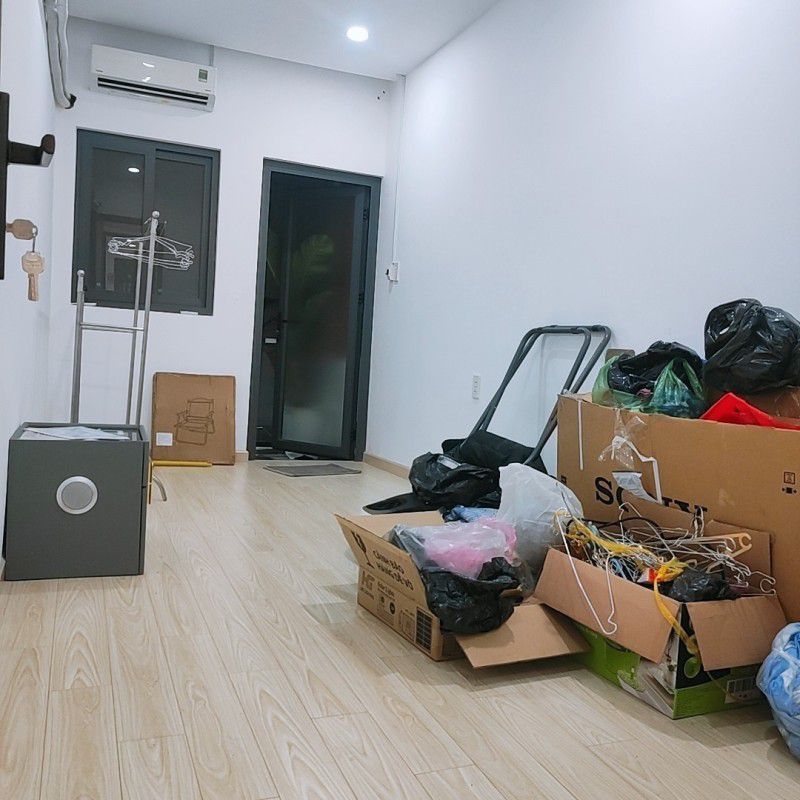 NGAY CÔNG VIÊN PHÚ NHUẬN, XE HƠI ĐỖ CỬA, 30M2 2 LẦU 2PN, MỚI Ở NGAY, SỔ VUÔNG ĐẸP, MẶT TIỀN THỤT - Ảnh 3