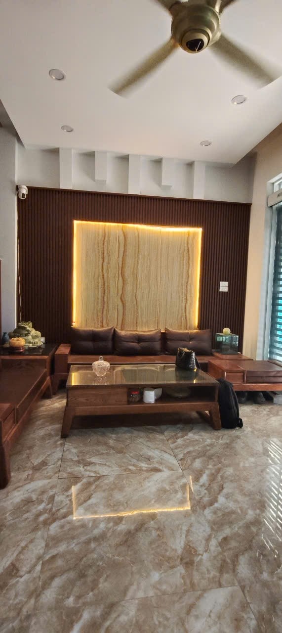 NHÀ ĐẸP, Ô TÔ ĐÕ CỬA , THANG MÁY , LÔ GÓC NGÕ PHỐ HOÀNG ĐẠO THÀNH , DT 30/35M2 X 6T X 5.2 MT . GIÁ - Ảnh 1