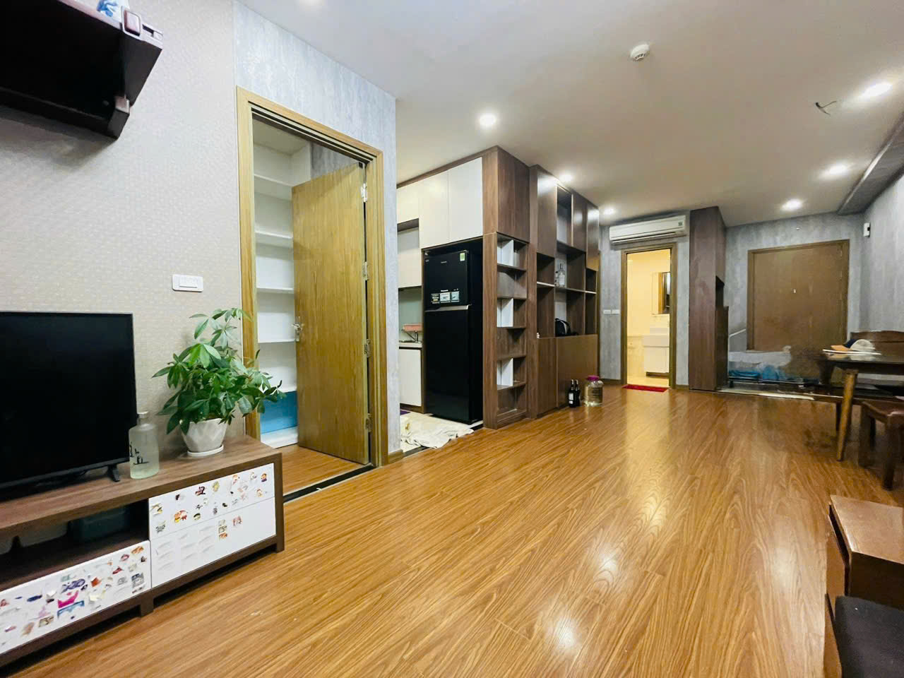Căn hộ sổ đỏ CT4 Ecogreen - đường Nguyễn Xiển- Hoàng Mai 67m2, 2 ngủ giá chỉ 4.x tỷ - Ảnh chính