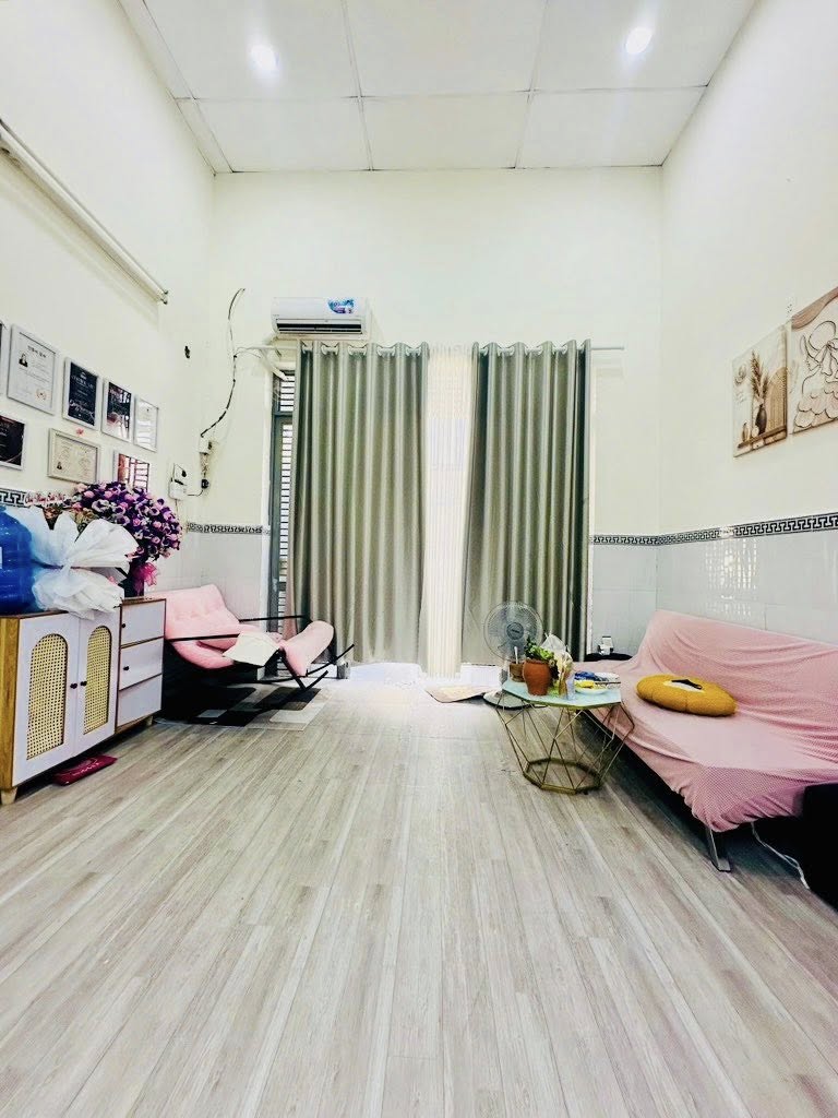 TÂN SƠN NHÌ - LÔ GÓC 2 MẶT HXH - DÒNG TIỀN 10TR -   2 TẦNG - 44M NHỈNH 4 ĐỒNG - Ảnh 3