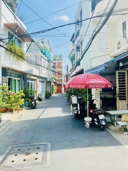 TÂN SƠN NHÌ - LÔ GÓC 2 MẶT HXH - DÒNG TIỀN 10TR -   2 TẦNG - 44M NHỈNH 4 ĐỒNG - Ảnh chính
