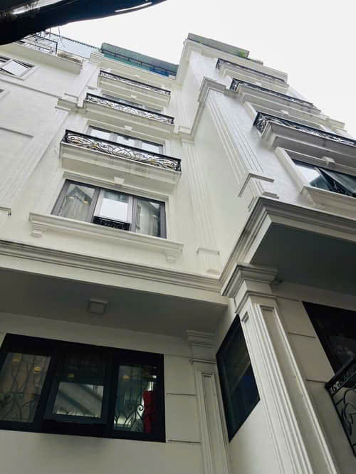 HOÀNG HOA THÁM - NHÀ 7 TẦNG THANG MÁY NHẬP - LÔ GÓC - OTO ĐỖ CỬA - 1 NHÀ RA PHỐ - KINH DOANH - VĂN - Ảnh chính