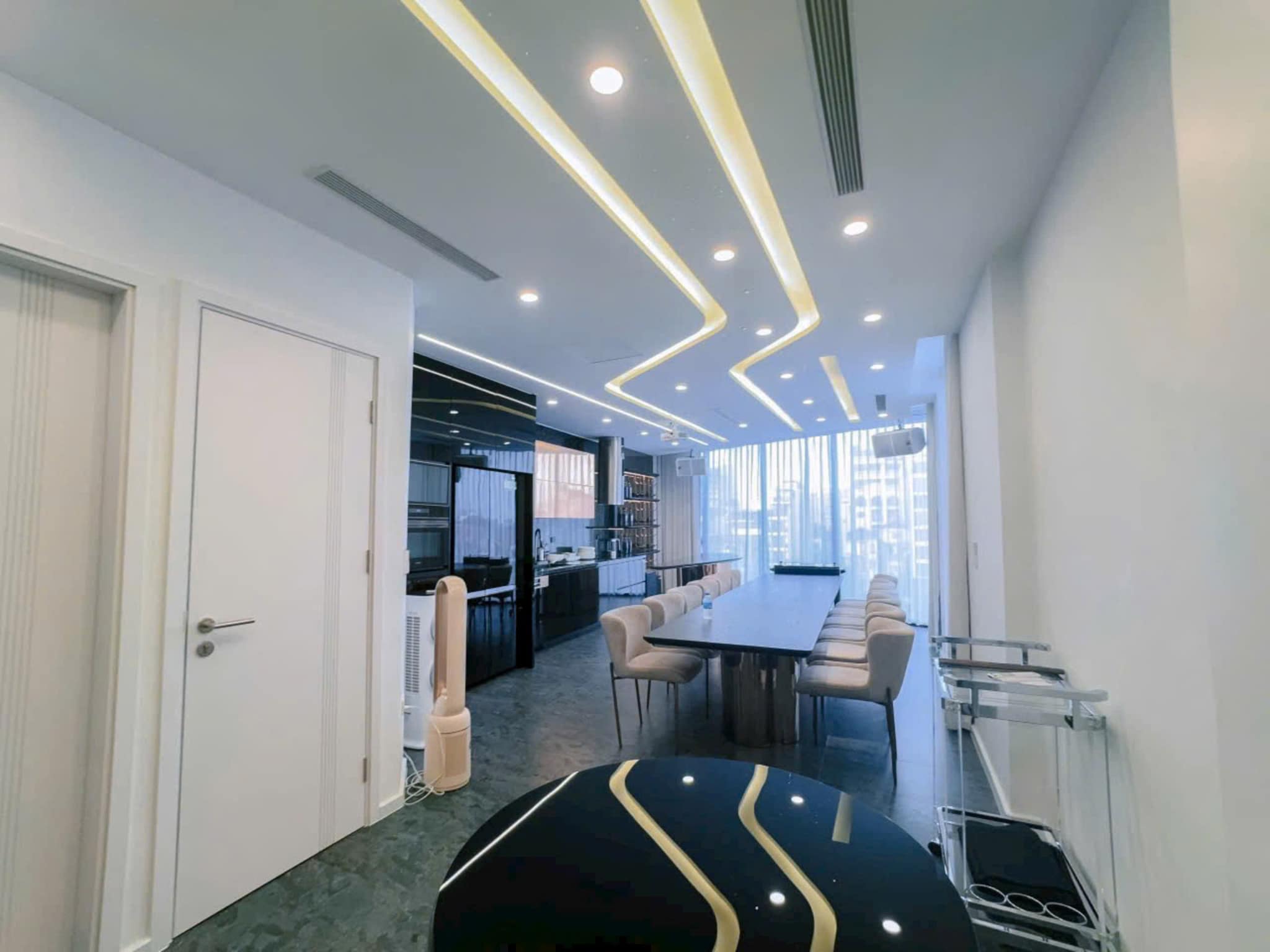 BÁN NHÀ MẶT PHỐ NGUYỄN KHUYẾN – PHỐ CỔ TRUNG TÂM – VỈA HÈ – 65M2 – 3.5M MT – 24.7 TỶ - Ảnh 2