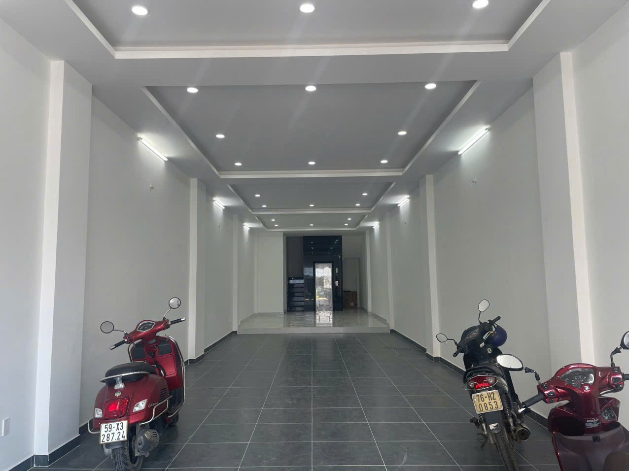 GIÁ TỐT - CHÍNH CHỦ Cần Bán Nhanh Căn Nhà Mặt Tiền Đẹp Vị Trí Tại TP Thuận An, Tỉnh Bình Dương - Ảnh 1