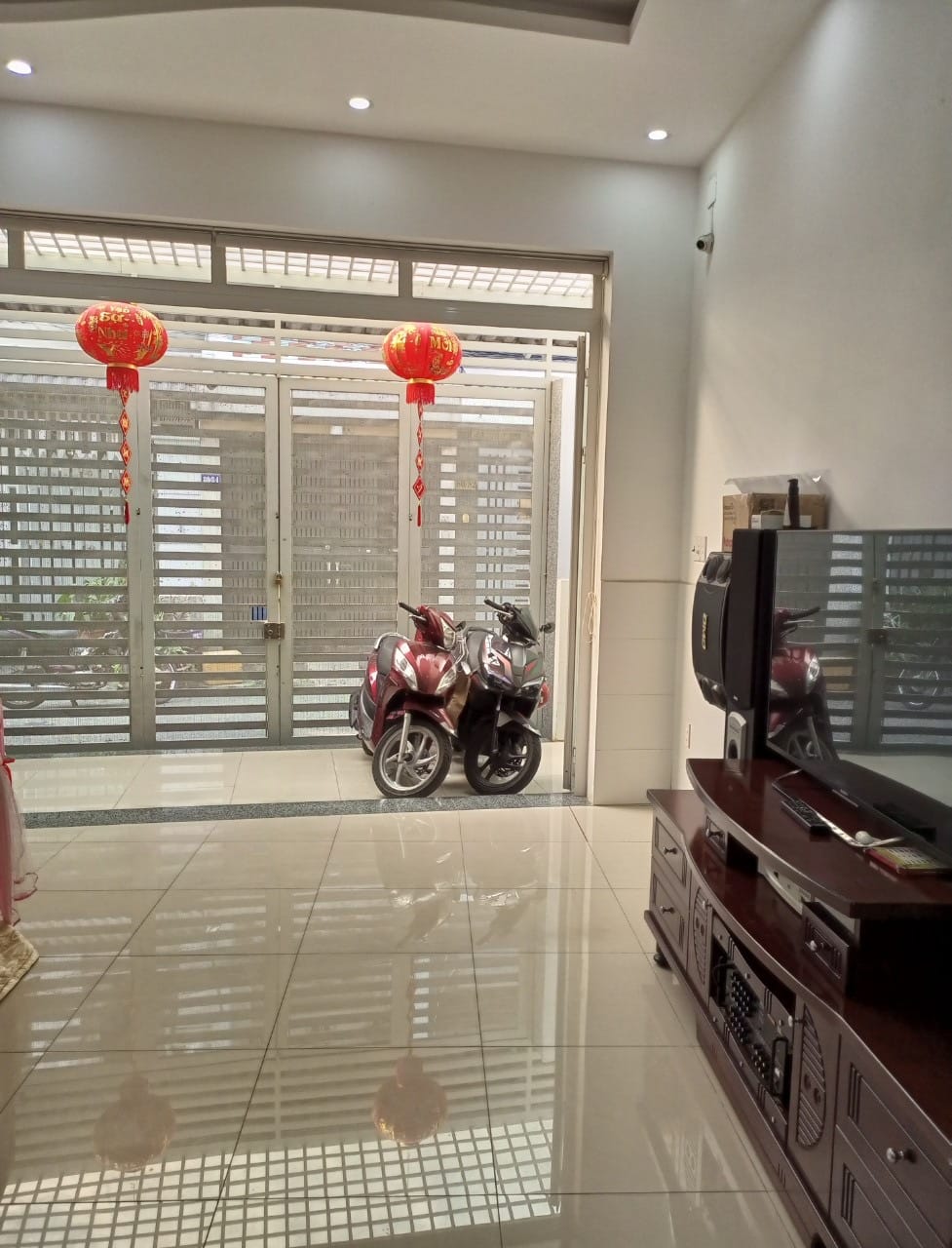 Nhà gần Etown – Diện tích rộng, giá mềm – Chỉ 7.3 tỷ - Ảnh 1