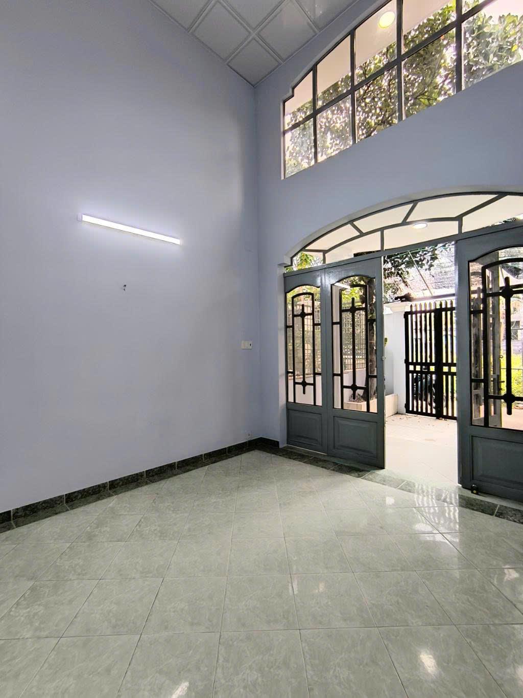 ⚠️CAM KẾT RẺ NHẤT Q. GÒ VẤP⚠️<br>+HIẾM- 62M2 Hẻm Xe Hơi - CHỈ 4,55 TỶ.  DT: 4x16 Vuông A4 - 2 TẦNG - - Ảnh chính