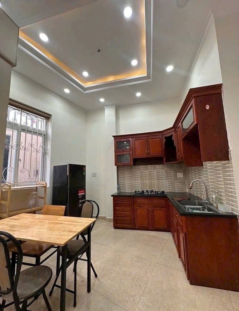 Bán nhà 50m2, 3 tầng, 4PN, 3WC, Trường Thọ, Thủ Đức - 6.8 tỷ - Ảnh 2