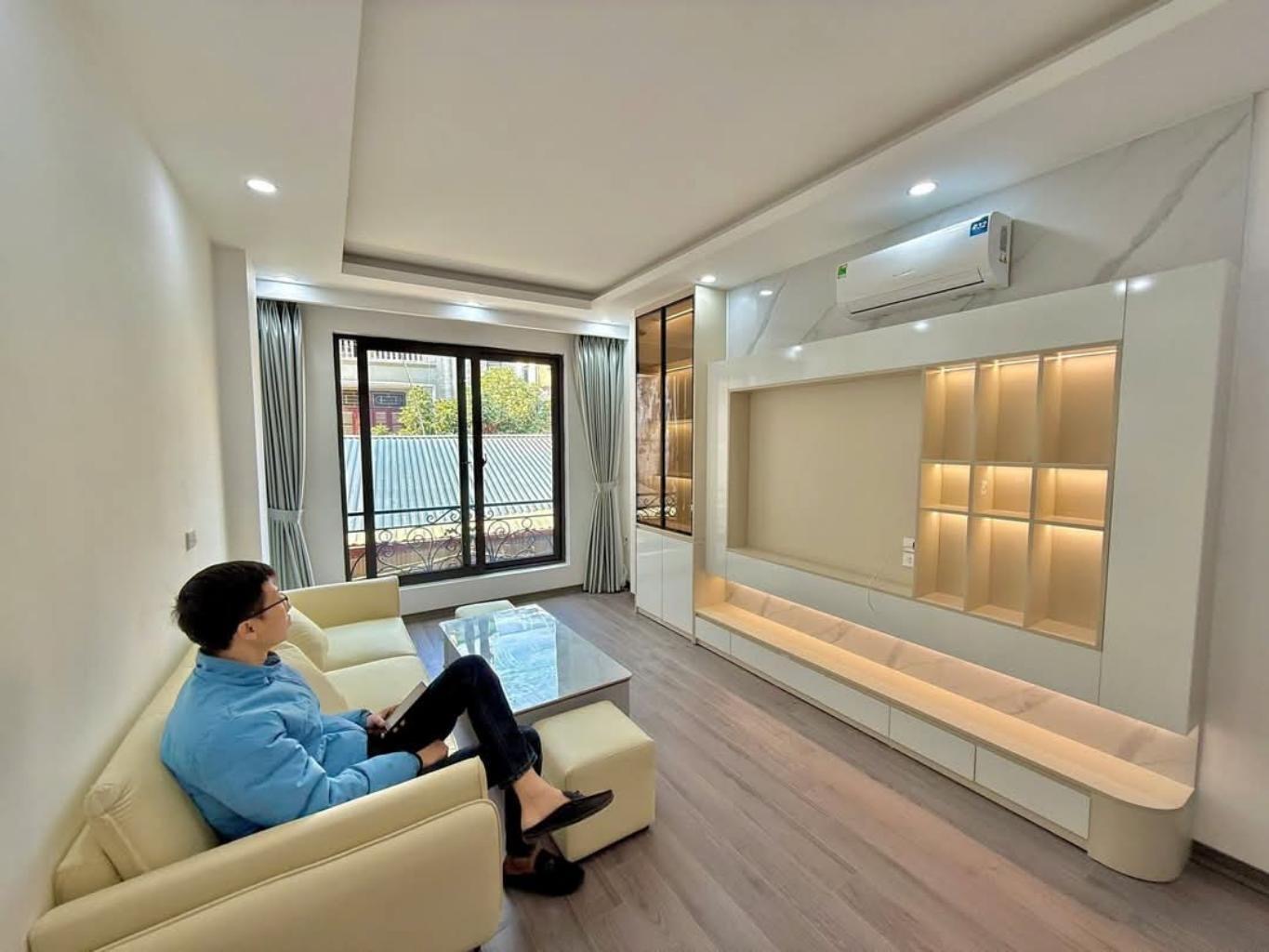 Bán nhà riêng phố Vĩnh Phúc, 6 tầng thang máy, 8.4 tỷ - Ảnh 1