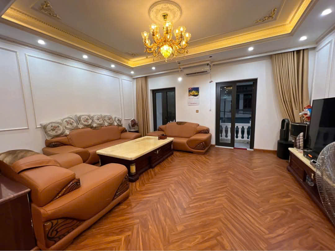 BÁN NHANH PHÂN LÔ TRUNG KÍNH, ÔTÔ TRÁNH, KINH DOANH ĐỈNH, 63M² x 5T GIÁ 19 TỶ 300 - Ảnh chính