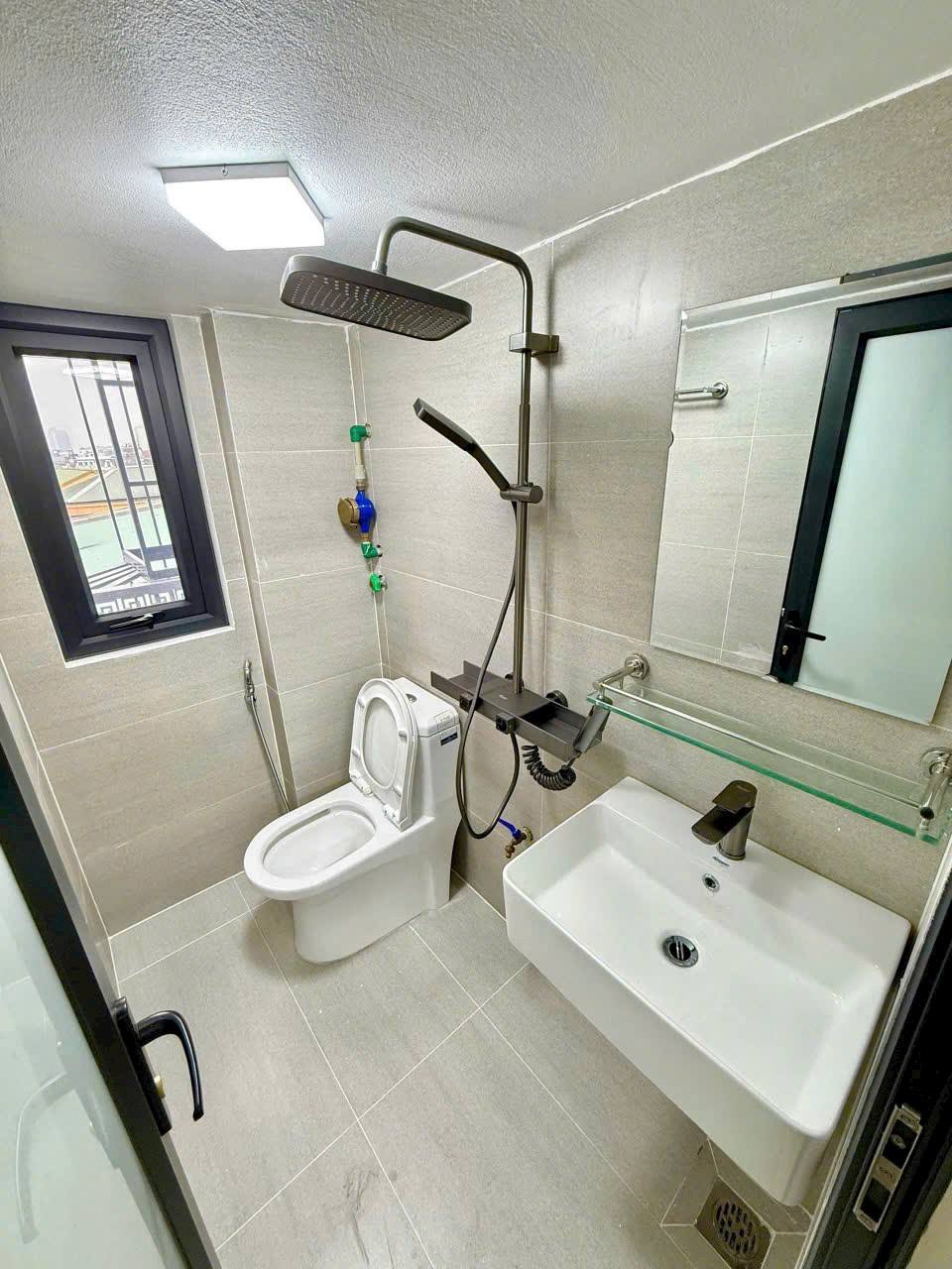CCMN VIP QUẬN ĐỐNG ĐA - 6 TẦNG THANG MÁY - 20 PHÒNG KHÉP KÍN - GẦN CHỢ, GẦN Ô TÔ - Ảnh 2