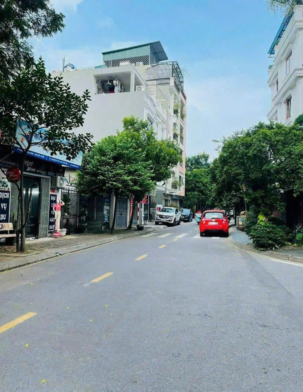 Chính chủ nhờ bán nhà phố Hồng Tiến, 62m, ngõ ô tô tránh, thang máy, hơn 10 tỷ. - Ảnh 1