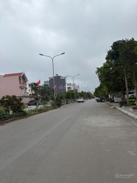 Chính chủ gửi bán lô đất Biệt Thự khu nhà giàu Mặt đường 30m lô 17 Lê Hồng Phong, Hải An, Hải Phòng - Ảnh 1
