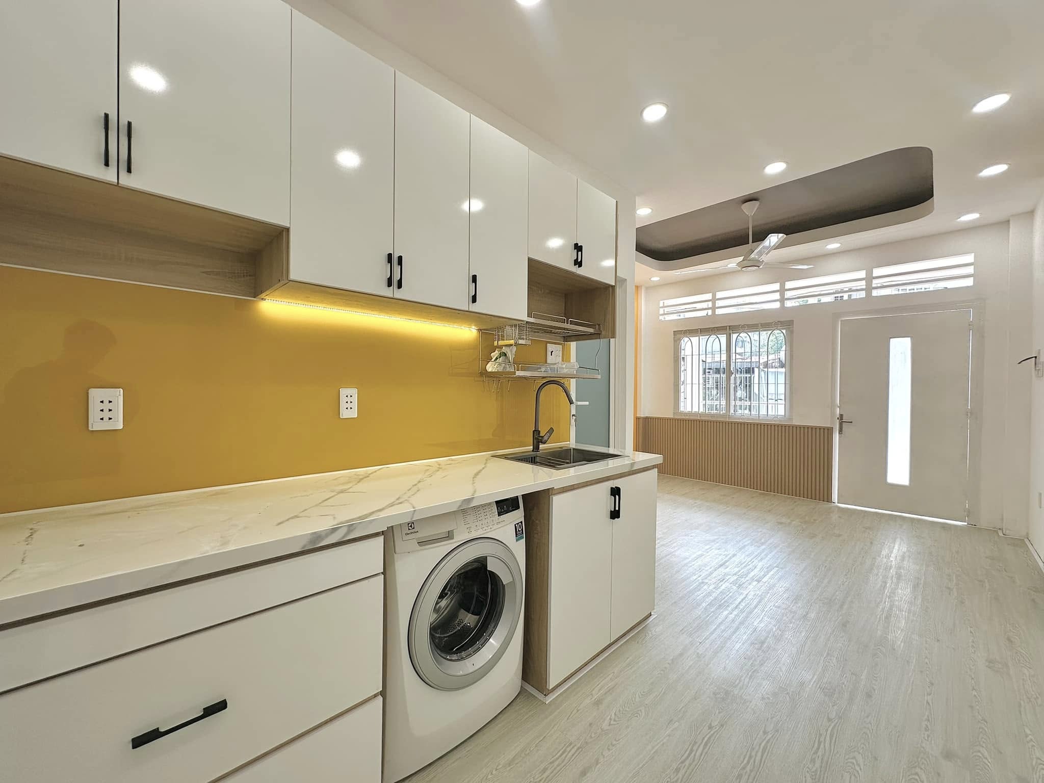 CCMN ĐỒNG ME 55M2X8 TẦNG, 10M RA Ô TÔ TRÁNH, CÁCH KS MARRIOT 300M, 13 TỶ - Ảnh 1
