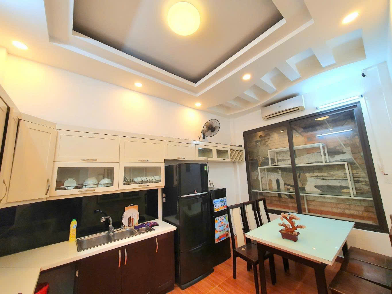 MẶT PHỐ VIP CẦU GIẤY, VỈA HÈ ĐÁ BÓNG, KINH DOANH ĐỈNH CAO, DT 56M² CHỈ HƠN 25 TỶ - Ảnh 1