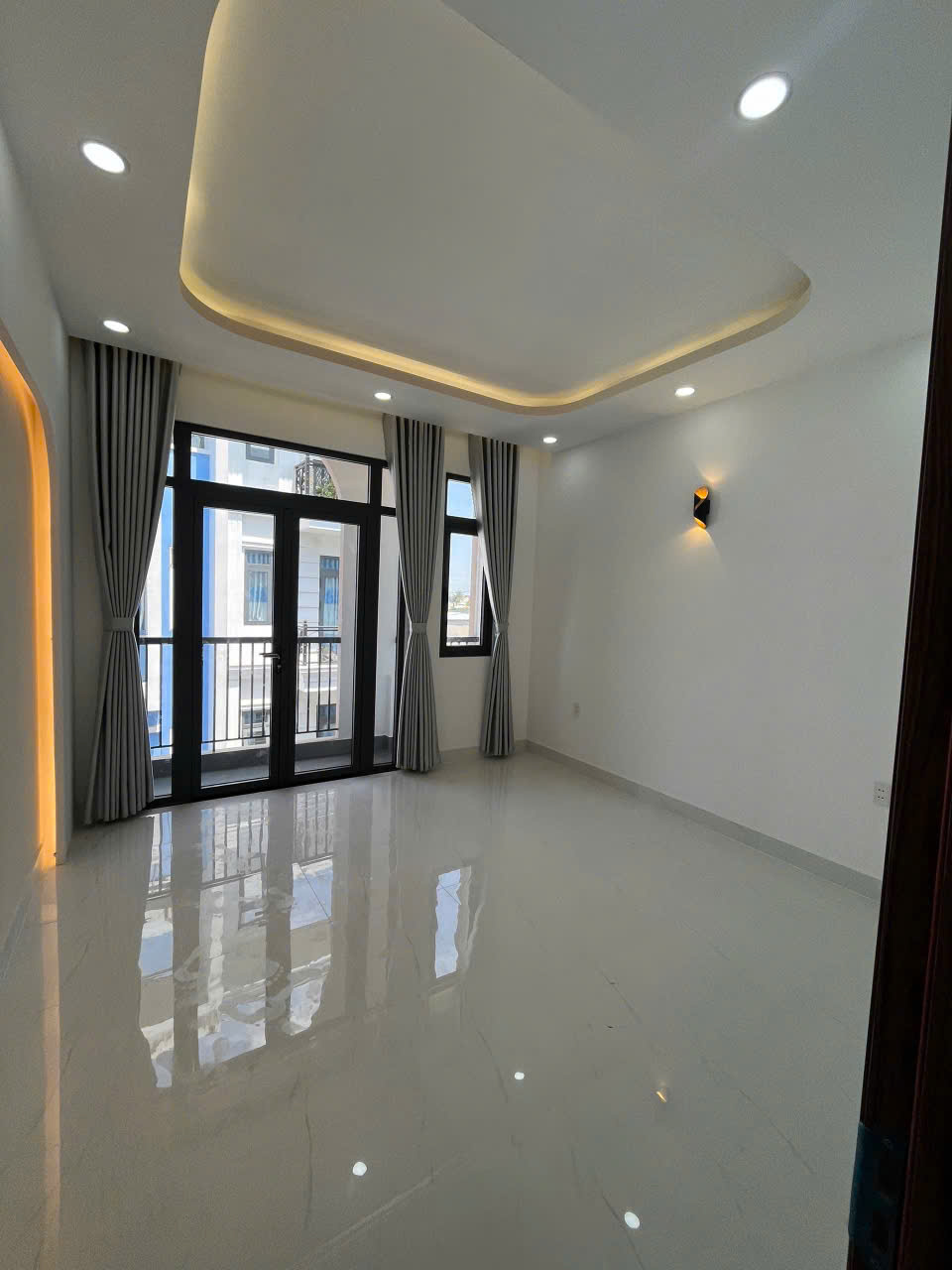 BÁN NHÀ ĐẸP - 3 TẤM - 70M2 - HƯƠNG LỘ 2 - LÊ VĂN QUỚI - HẺM Ô TÔ - NHỈNH 5 TỈ - Ảnh 2