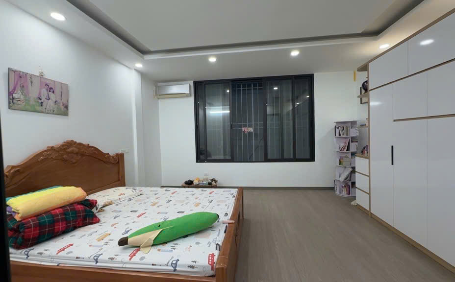 PHỐ NGUYỄN KHANG, NHÀ ĐẸP DÂN XÂY, Ô CHỜ TM, AN SINH ĐỈNH, 5T, 40M2, 7,895 TỶ. - Ảnh 1