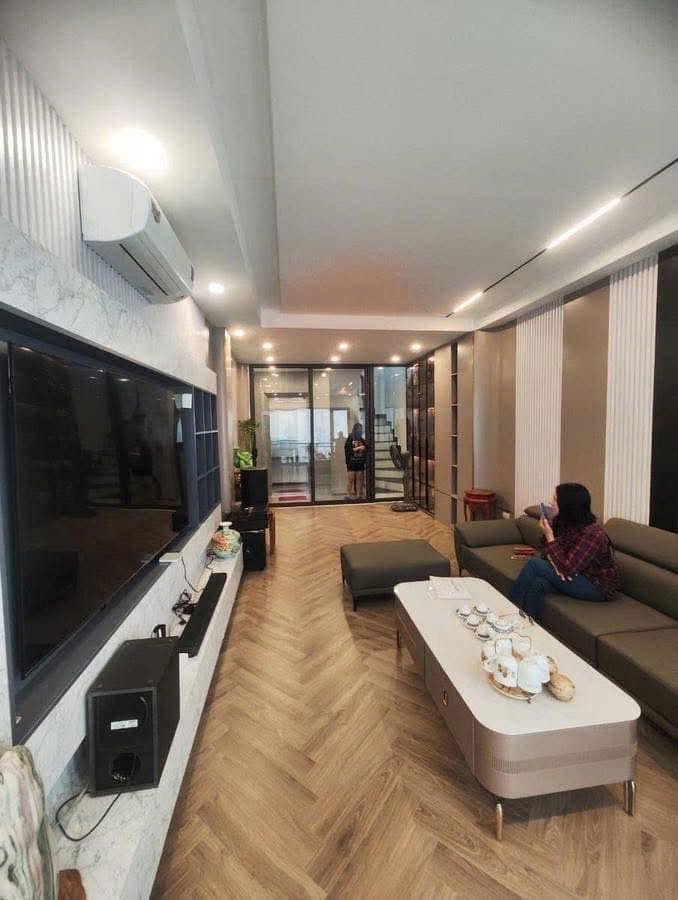 HỒNG TIẾN - LONG BIÊN  – NHÀ MỚI 7 TẦNG THANG MÁY – FULL NỘI THẤT – GẦN PHỐ, GẦN BỆNH VIỆN TÂM ANH - Ảnh 3