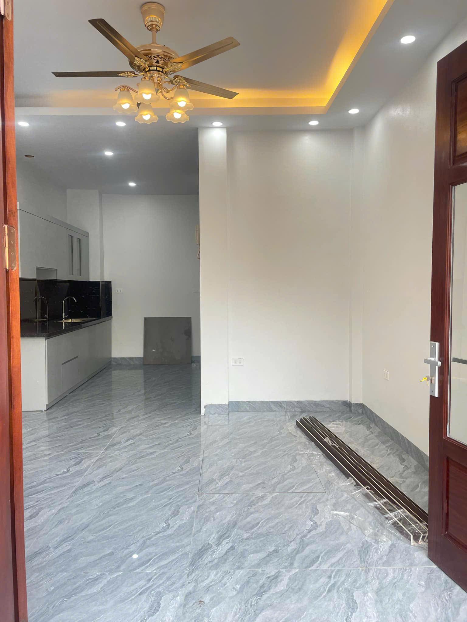 NHÀ MỚI, AN DƯƠNG VƯƠNG, TÂY HỒ-GẦN Ô TÔ- THANG MÁY: 31M X5T, MT 4,2M, GIÁ 6,9 TỶ - Ảnh 2