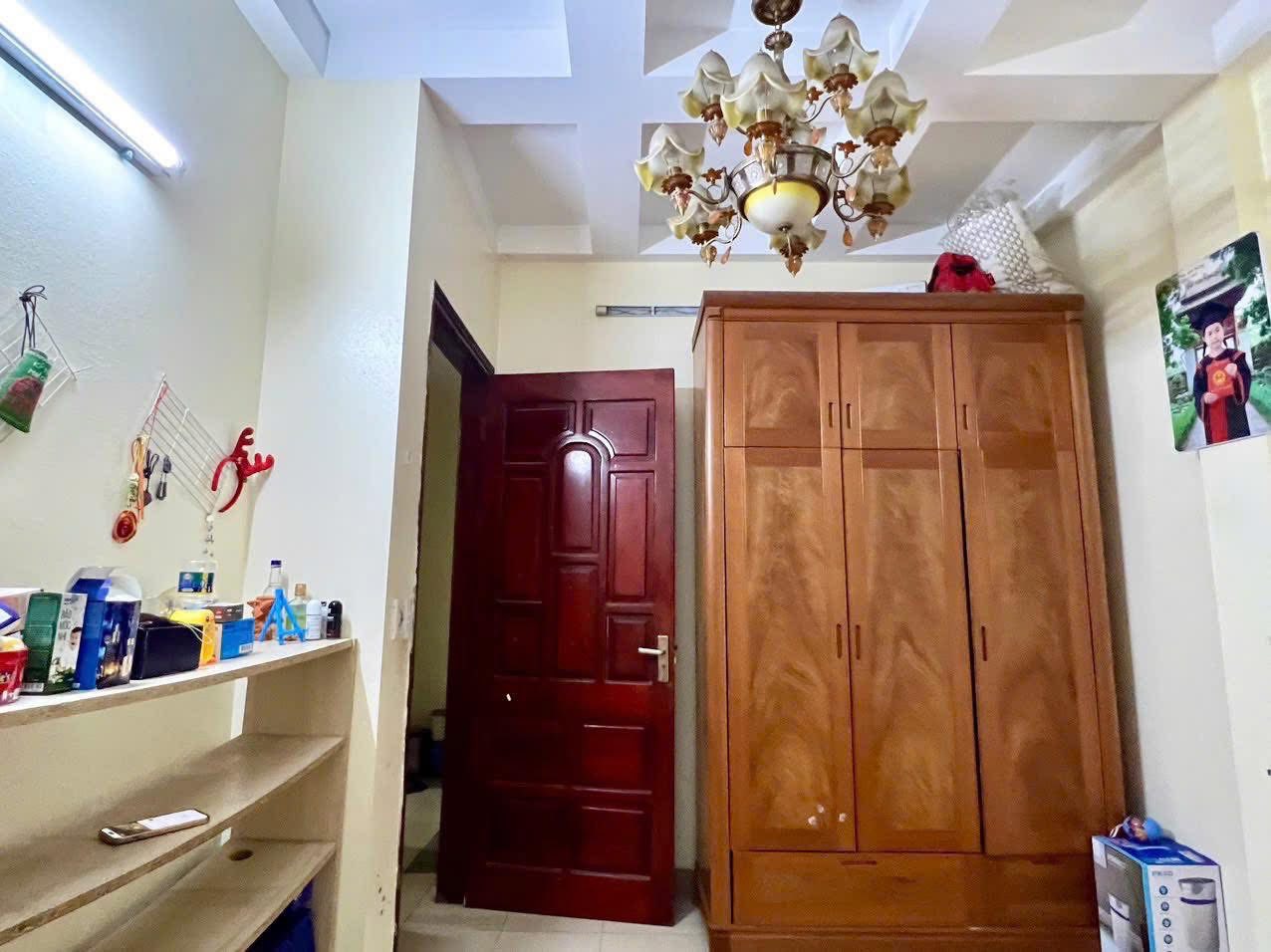 Cho thuê nhà nguyên căn  Bùi Xương Trạch - Thanh Xuân 35m x 4T, 4 ngủ full đồ giá 11tr - Ảnh chính