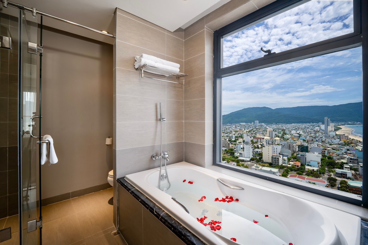 Chủ đi Mỹ bán nhanh cho khách thiện chí căn 2PN 75m2 full nội thất, sở hữu lâu dài,view biển Mỹ Khê - Ảnh 7