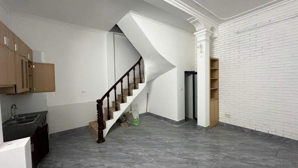 Chân dài Thuỵ Khuê - Đi bộ ra Hồ Tây - Ở hay xây ccmn đều tuyệt vời - Mặt tiền bề thế - Ảnh 1