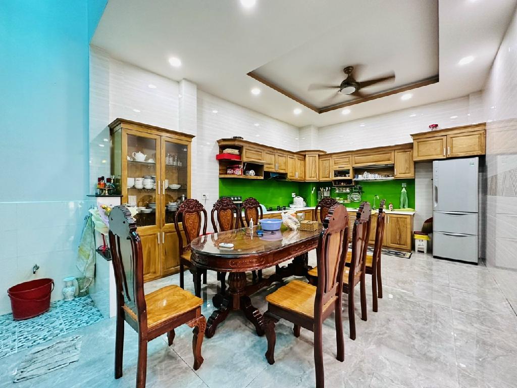 Ô TÔ NGỦ TRONG NHÀ - 3 TẦNG - 120M2 - NỞ HẬU - TẶNG NỘI THẤT CAO CẤP - GẦN LOTTEMART - Ảnh 1