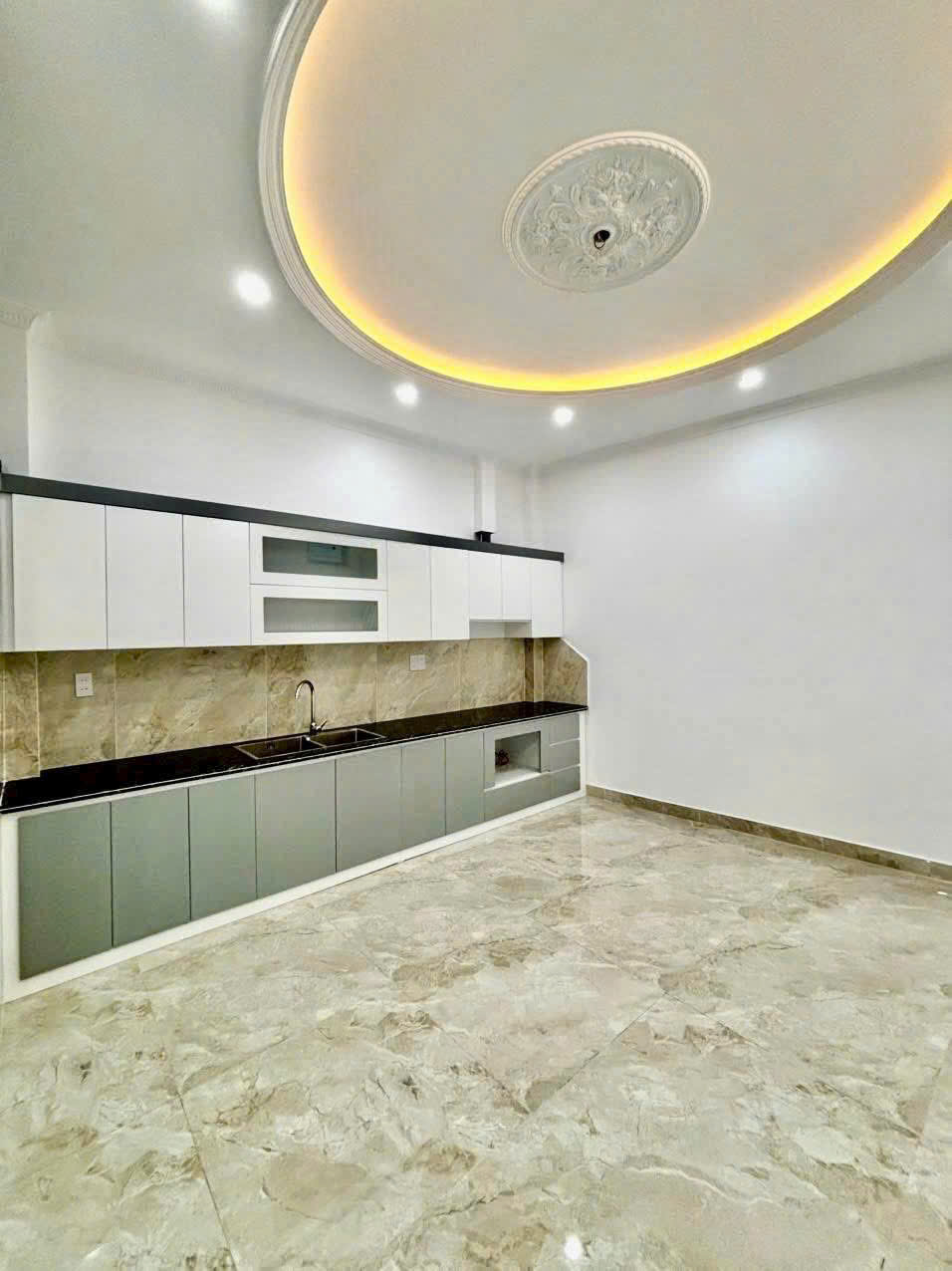 Bán nhà 3 tầng Lãm Hà ngõ to oto đỗ cửa ngay chợ Lãm Hà, Kiến An - Ảnh 3