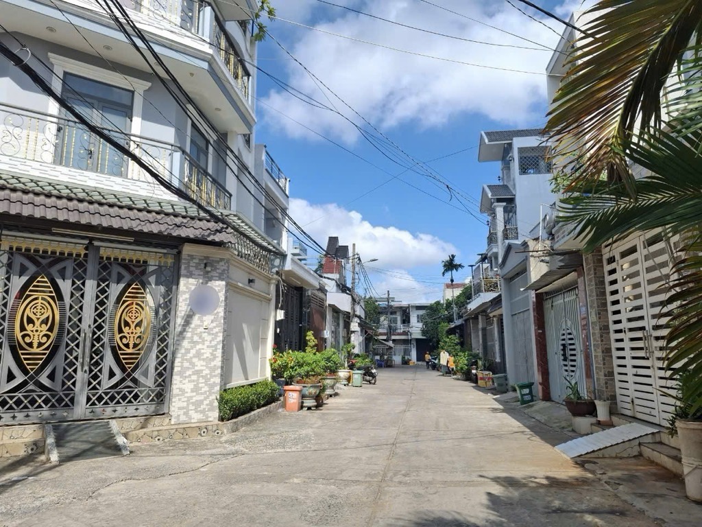 DM3 🏡 NHÀ ĐẸP 3 TẦNG – HẺM 6M Ô TÔ TRÁNH NHAU – ĐƯỜNG ĐẤT MỚI, BÌNH TÂN – 81M2 CHỈ 6 TỶ - Ảnh 4