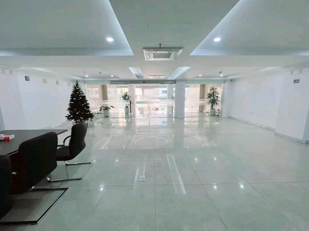Bán nhà Mặt Phố Xã Đàn 185/200m 9Tầng Thang máy,MT 5.5m 150 Tỷ, 1 mặt ngõ nhà - Ảnh 3