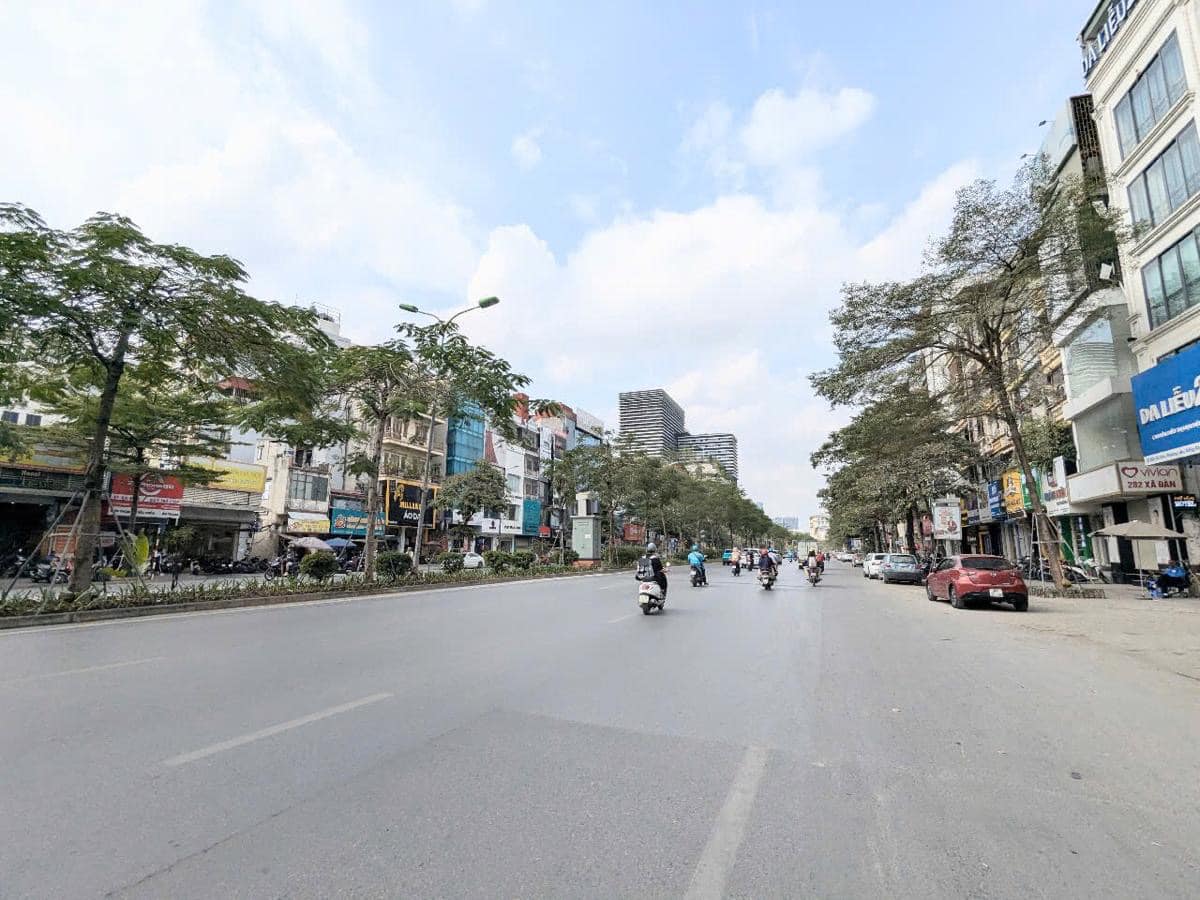 Bán nhà Mặt Phố Xã Đàn 185/200m 9Tầng Thang máy,MT 5.5m 150 Tỷ, 1 mặt ngõ nhà - Ảnh chính