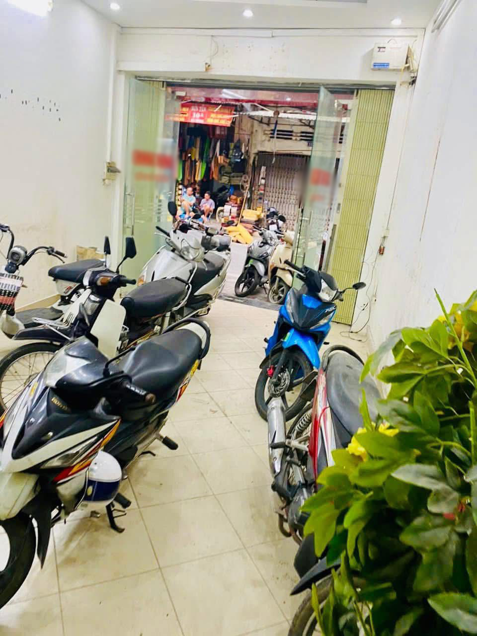 MẶT PHỐ HÀ TRUNG - THỦ PHỦ TRANG SỨC, CHỢ ĐEN NGOẠI TỆ - MẶT TIỀN 4.5M - GIÁ 42 TỶ - Ảnh 2