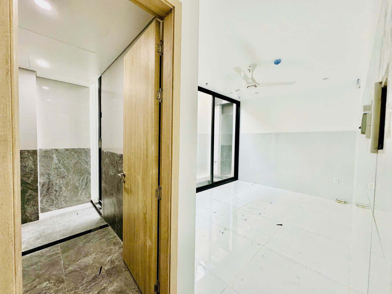 🆘 CHO THUÊ TOÀ NHÀ 6 TẦNG — MẶT TIỀN TRUNG TÂM TP HUẾ, GẦN VINCOM - Ảnh 1