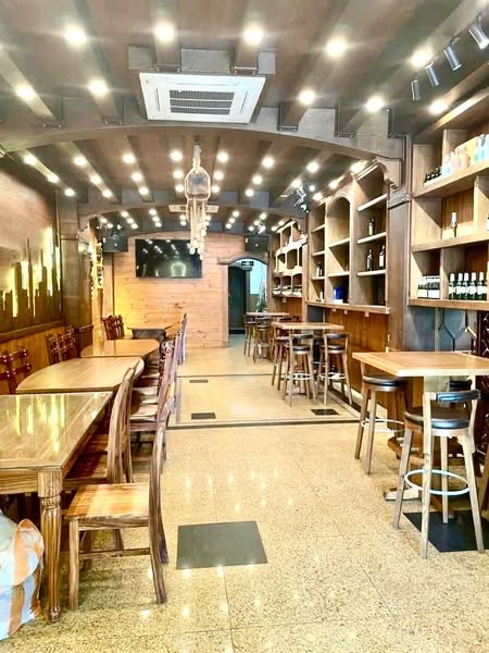 Khách sạn 8 tầng -view biển Nguyễn Tất Thành - Giá chỉ 23 tỷ . - Ảnh 3
