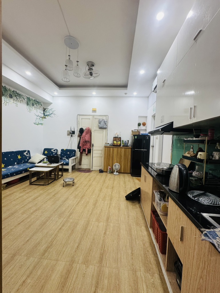 🧑‍💼🧑‍💼🧑‍💼 - QUÁ HIẾM - RẺ TRUNG TÂM CẦU GIẤY -SÀN GỖ -  SẴN SLOT Ô TÔ GỬI TRONG HẦM TOÀ NHÀ. - Ảnh 1