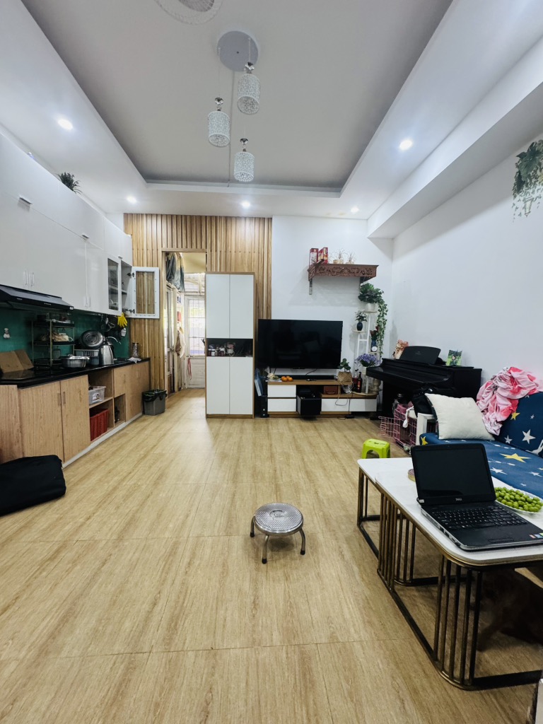 🧑‍💼🧑‍💼🧑‍💼 - QUÁ HIẾM - RẺ TRUNG TÂM CẦU GIẤY -SÀN GỖ -  SẴN SLOT Ô TÔ GỬI TRONG HẦM TOÀ NHÀ. - Ảnh 2