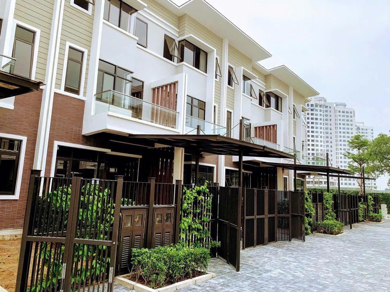 Bán nhaà KDC Nguyễn Sơn Bình Hưng , BC<br> 3 lầu .100m2 chỉ 12 tỷ - Ảnh chính