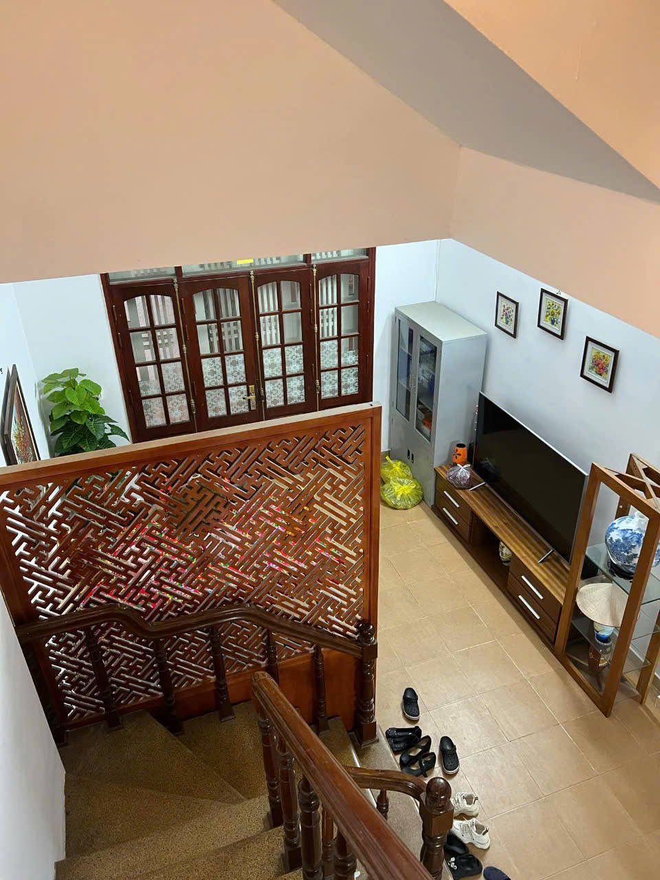 Bán Nhà Hoàng Cầu. Đống Đa. 2 Mặt Ngõ. Ô Tô. DT 47m2. MT 4,2m. 4 Tầng. Giá 17,8 Tỷ. - Ảnh chính