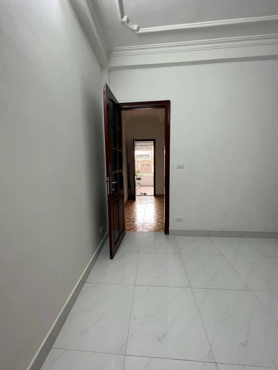 Bán Nhà Hoàng Cầu. Đống Đa. 2 Mặt Ngõ. Ô Tô. DT 47m2. MT 4,2m. 4 Tầng. Giá 17,8 Tỷ. - Ảnh 3