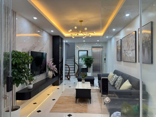 Bán Gấp Nhà Phân Lô Xuân La, Tây Hồ 38m² – Thang Máy – Ô Tô – Cực Đẹp Giá Chỉ 11.7 Tỷ - Ảnh 2