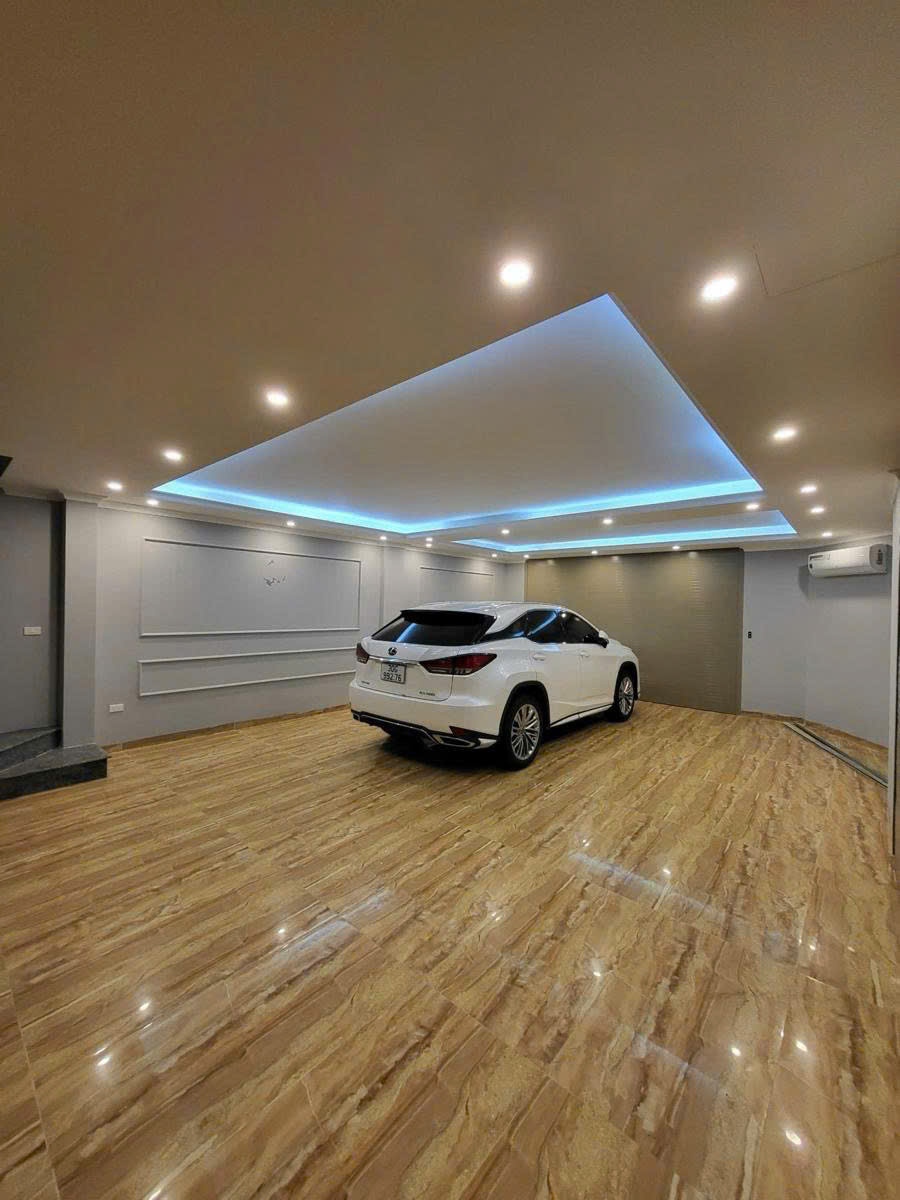 Bán nhà lô góc Nguyễn Ngọc Nại – 2 mặt ô tô tránh, 65m², MT 7m ngõ thông giá 23 tỷ - Ảnh chính