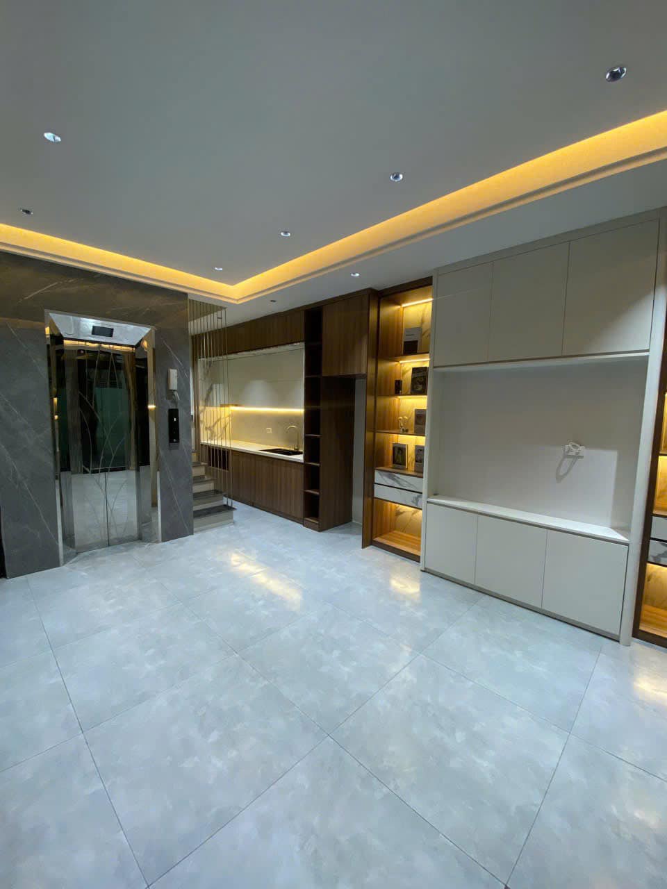 Có 102 ! Quan Nhân Thanh Xuân 35m2 5T, thang máy , ba gác đỗ cửa, 30m ra ô tô tránh 6,9 tỷ. - Ảnh 2