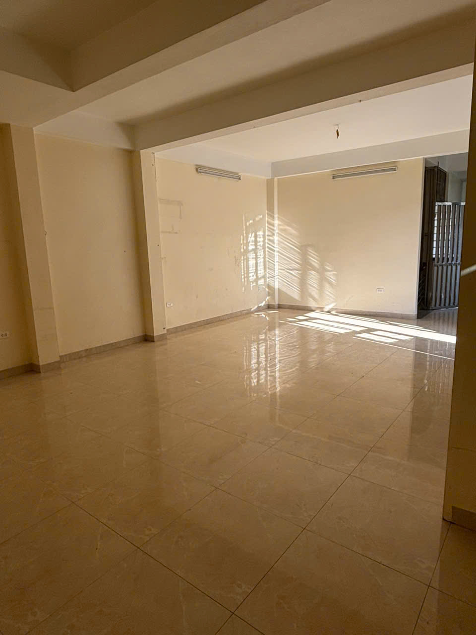 CHO THUÊ NHÀ MẶT PHỐ TRỊNH ĐÌNH CỬU, PHƯỜNG ĐỊNH CÔNG, HOÀNG MAI - Ảnh 1