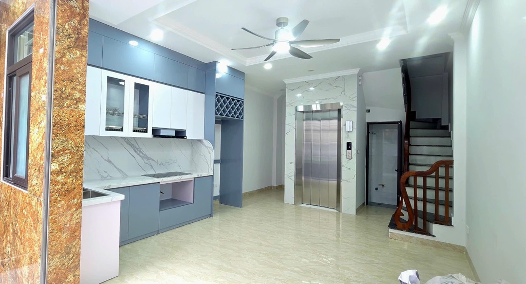 BÁN NHÀ MỚI 6 TẦNG CÓ THANG MÁY – NGÕ SIÊU ĐẸP – GIÁ CHỈ 8.6 TỶ – GIÁP BÁT - Ảnh 1