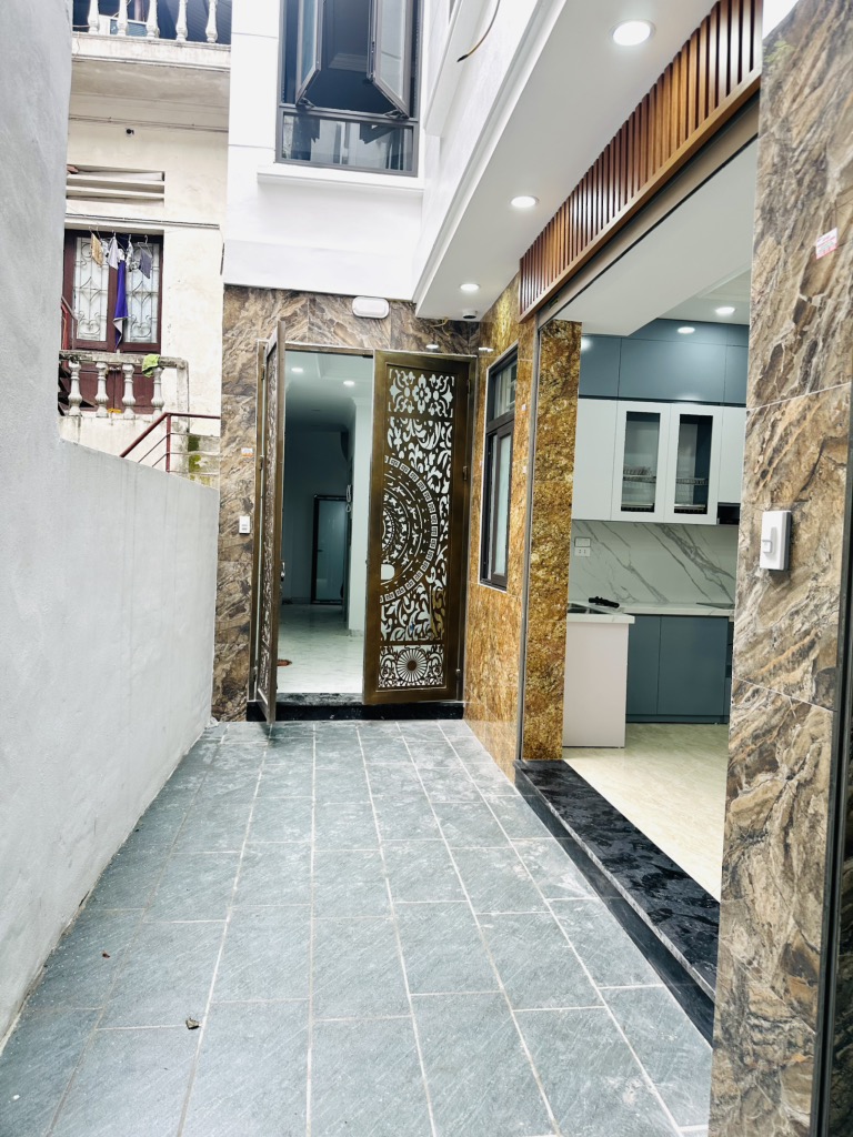 BÁN NHÀ MỚI 6 TẦNG CÓ THANG MÁY – NGÕ SIÊU ĐẸP – GIÁ CHỈ 8.6 TỶ – GIÁP BÁT - Ảnh chính